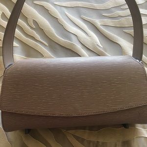 Louis Vuitton epi leather Nocturne GM handbag.